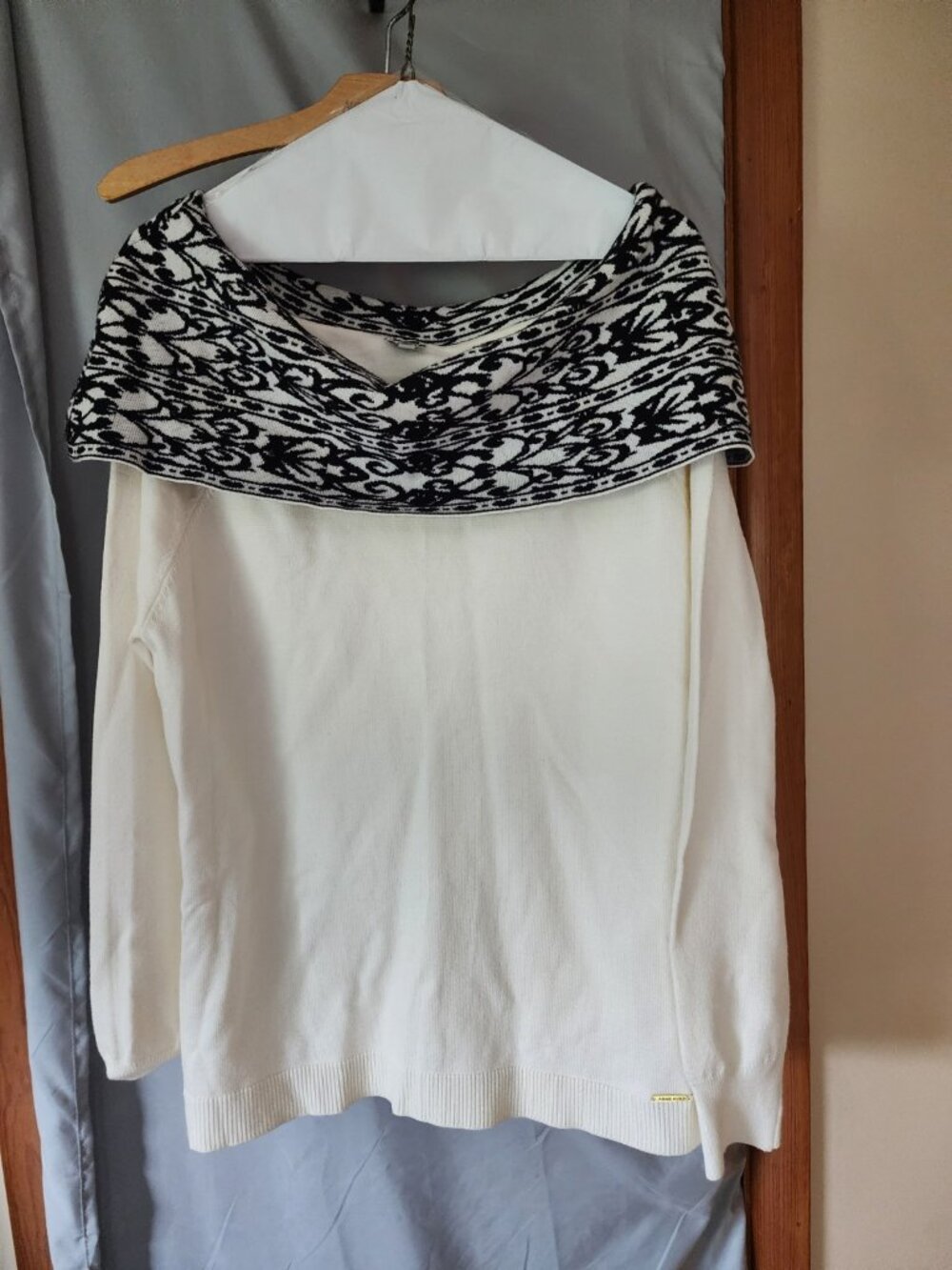 Anne Klein Ivory Black Fair Isle Cowl Neck Sweater Size Large